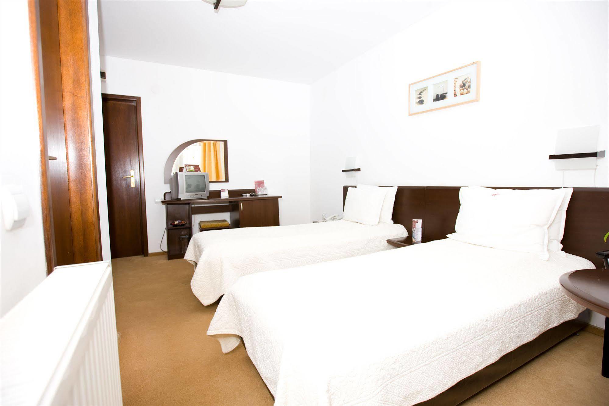 Rubin Hotel Sibiu Exterior foto